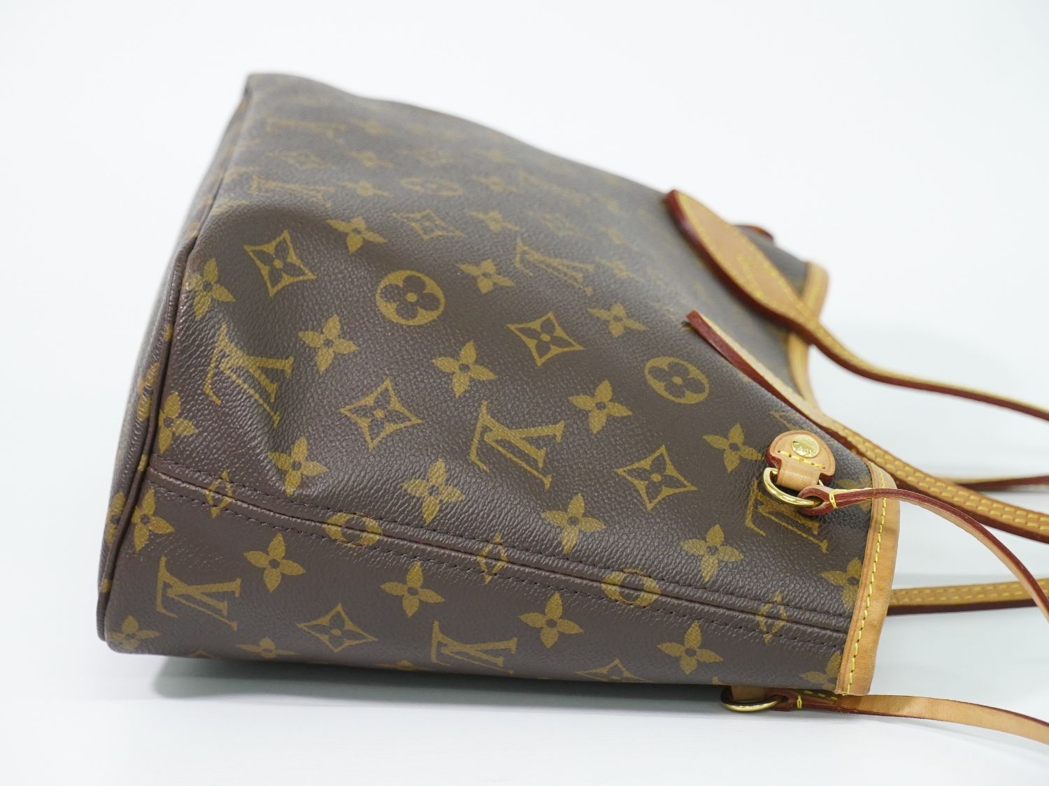 Louis Vuitton LV Handbag — view 4