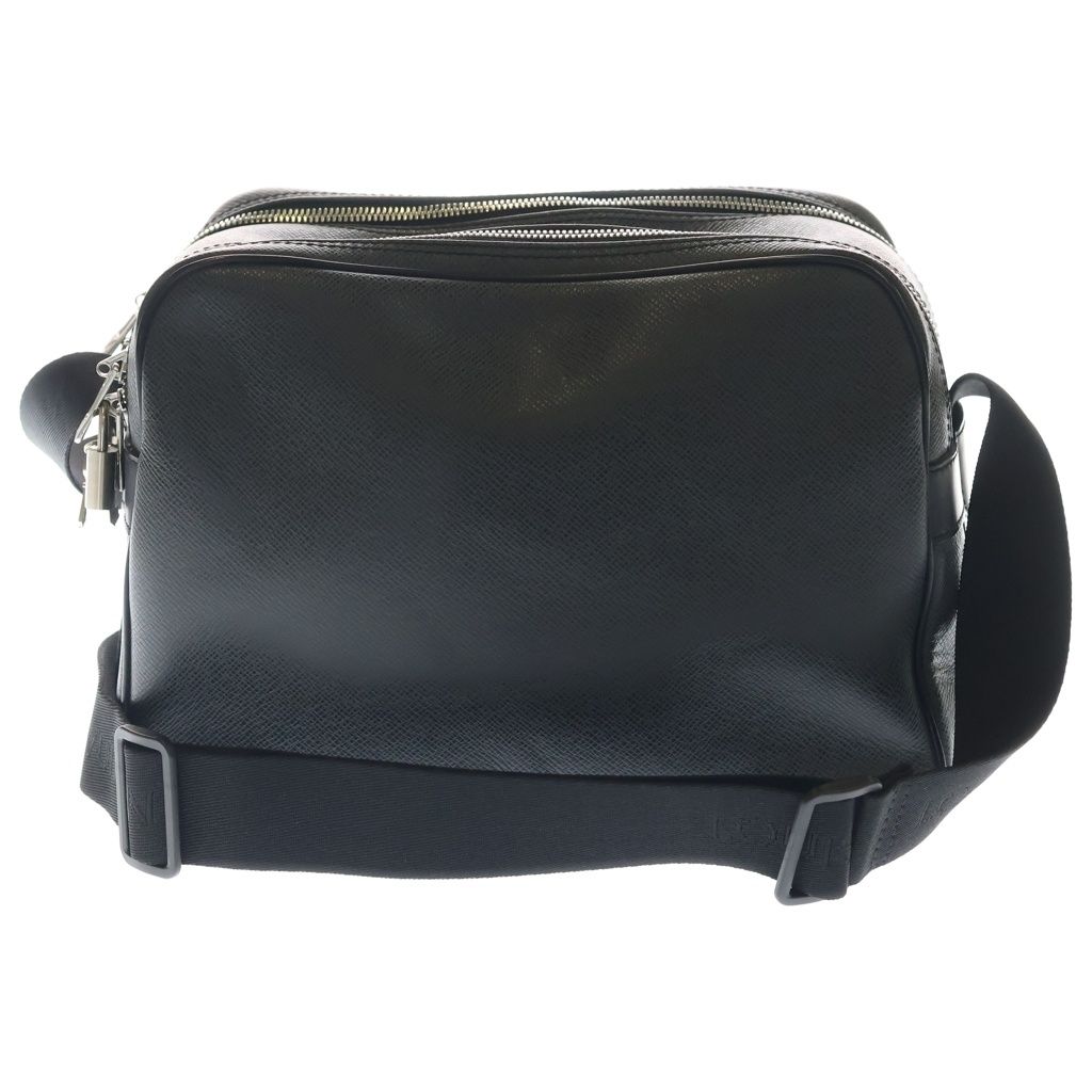 Louis Vuitton Lipo PM Taiga Shoulder Bag Black Leather Silver — view 2