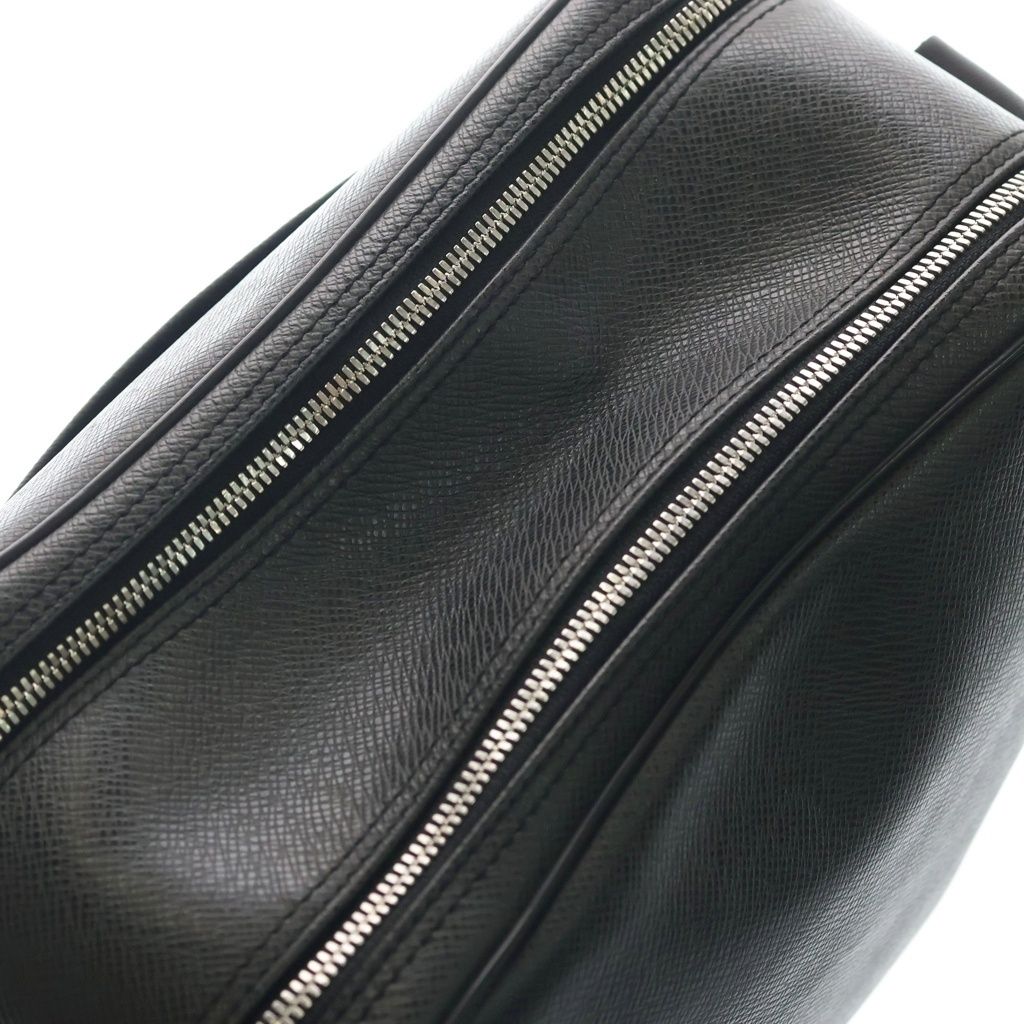 Louis Vuitton Lipo PM Taiga Shoulder Bag Black Leather Silver — view 6