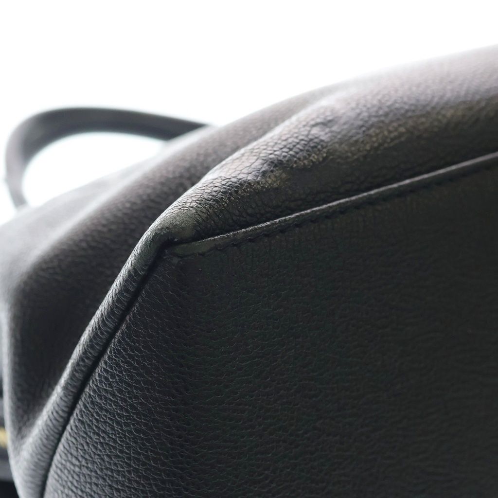 Louis Vuitton Monogram Empreinte Grand Palais MM Leather 2-Way Shoulder — view 5