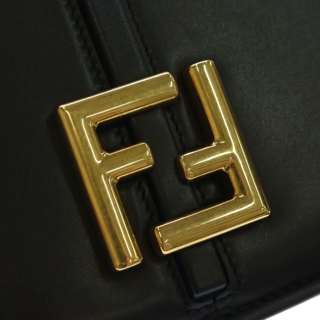 Fendi Mont Shoulder Bag FF Logo Leather Black — view 6