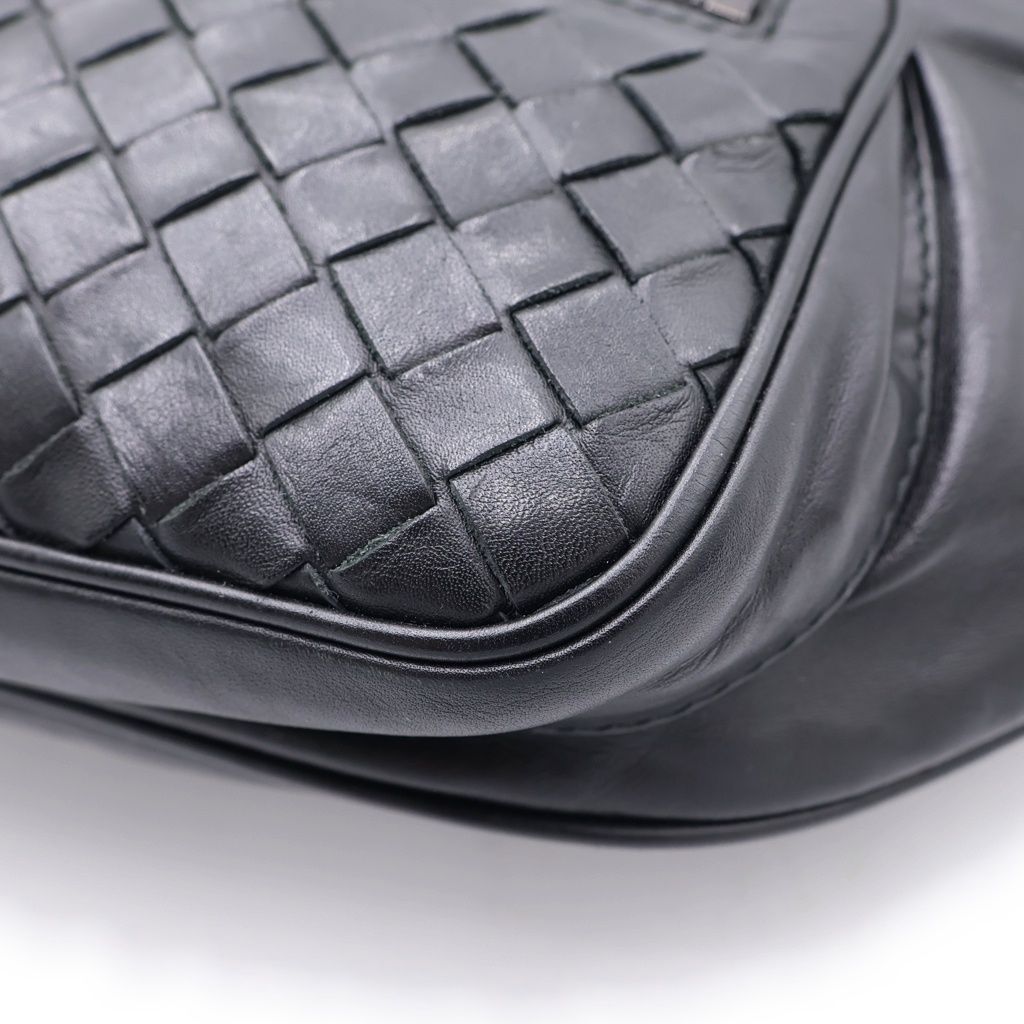 Bottega Veneta Intreccia Leather Belt Bag Black — view 5