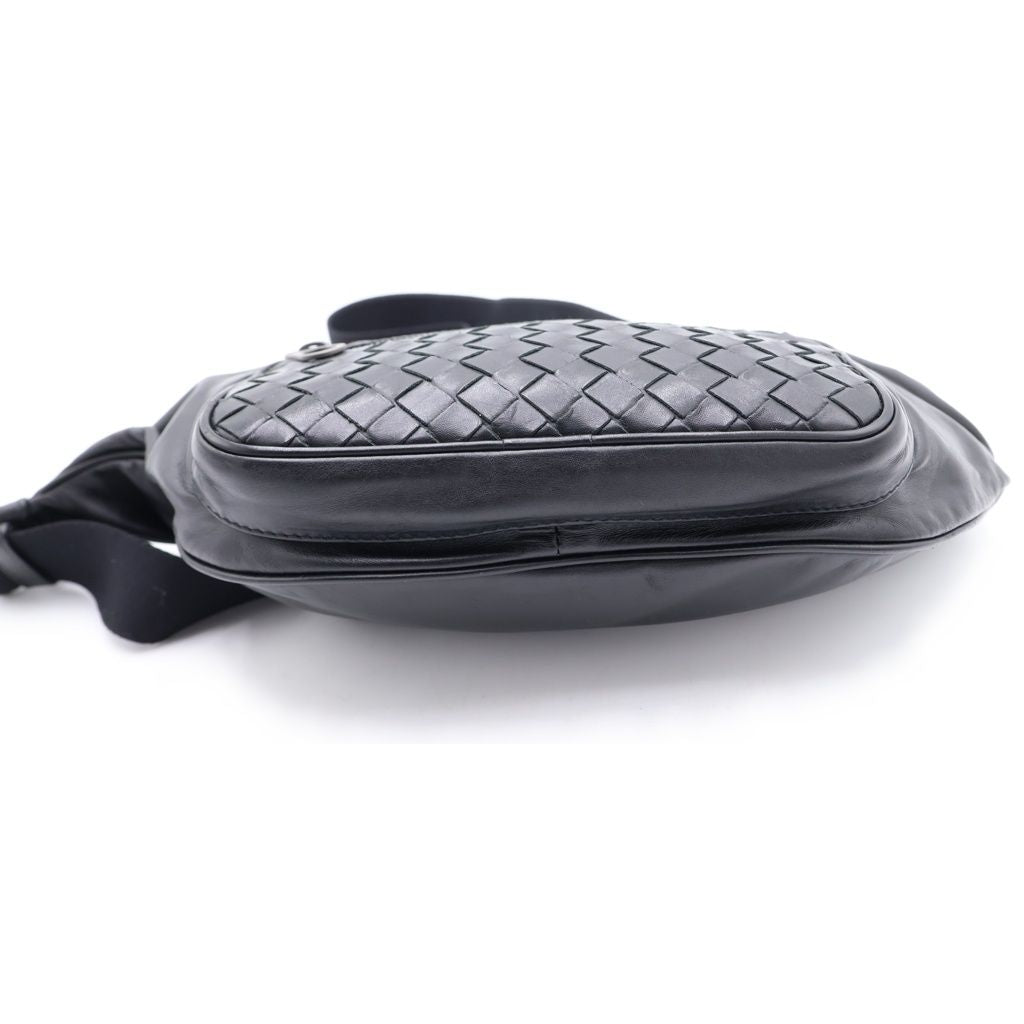 Bottega Veneta Intreccia Leather Belt Bag Black — view 4