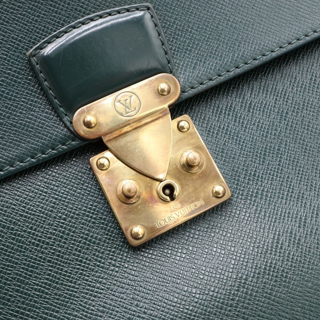 Louis Vuitton Taiga Clado Epi Sea Leather Handbag Briefcase Green — view 7
