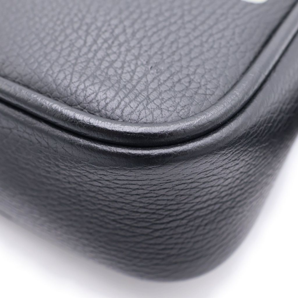 Gucci Messenger Bag Black Leather Gold — view 5