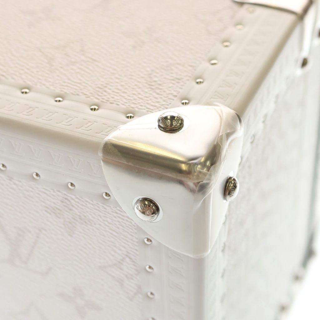 Louis Vuitton Mont Taiga Watch Shaw Trunk White Leather Silver — view 5