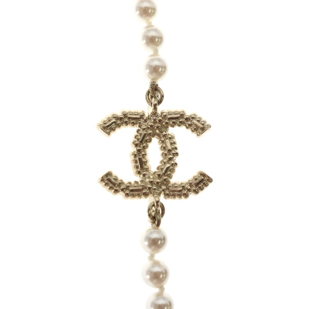 Chanel CC Logo Double Strand Fakepearl Long Necklace White Gold — view 5
