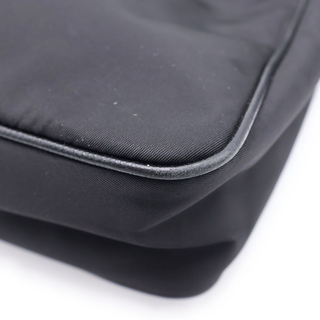 Prada Re-Nylon Shoulder Bag Nylon Triangle Logo Pouch With Shoulder Black — view 5