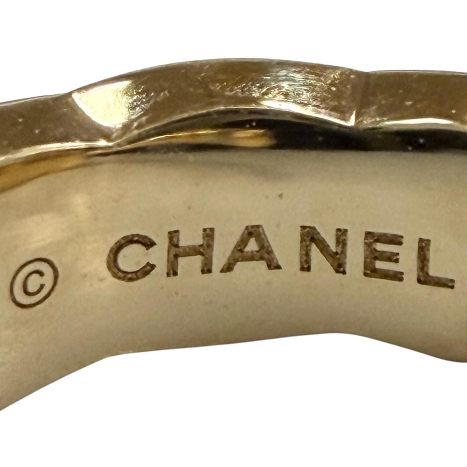 Chanel 750 Coco Crush Single Earrings Yellow Gold — view 5