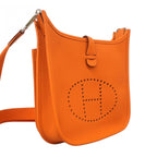 Hermes Shoulder Bag Evelyne 23 Taurillon Clemence Orange Silver — view 2