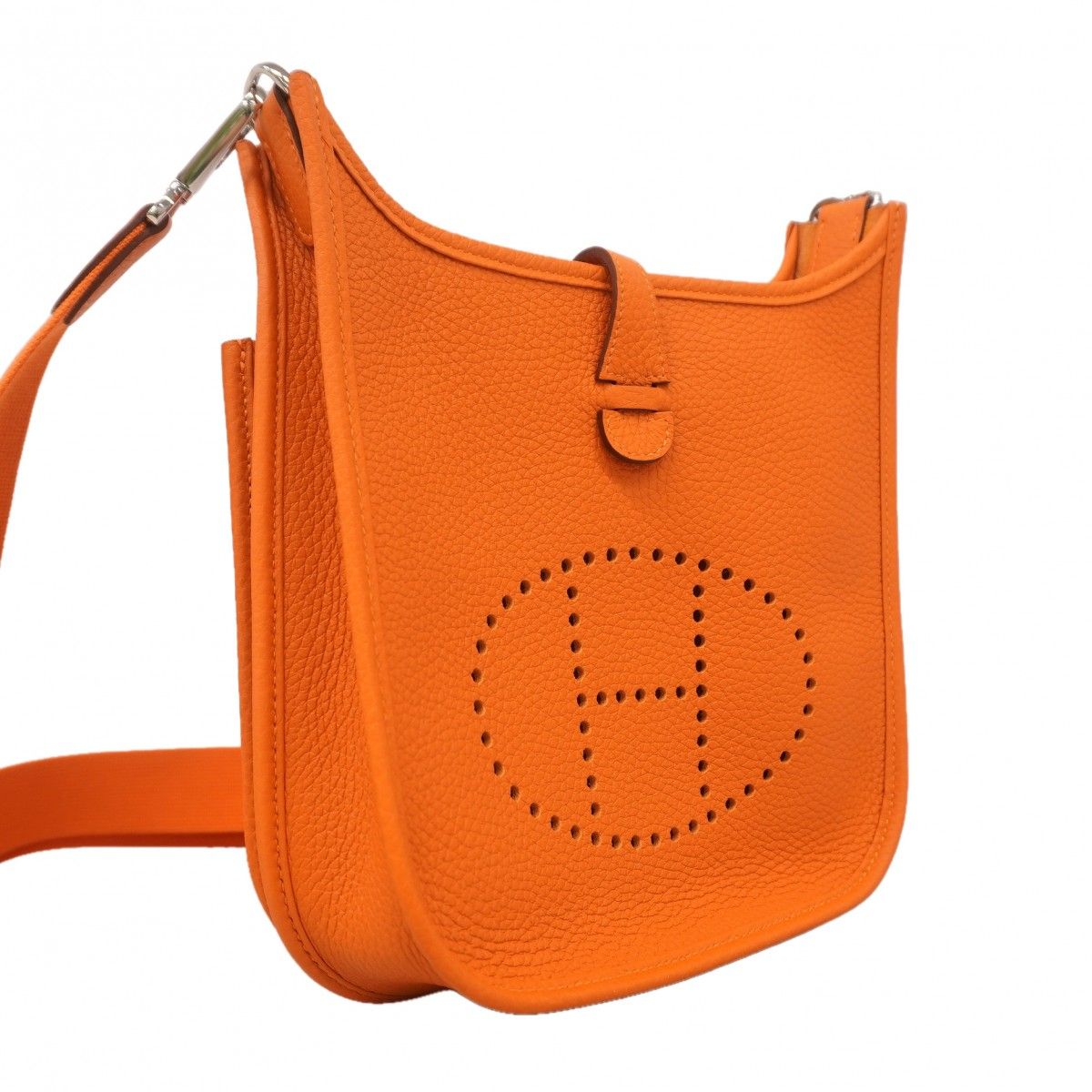 Hermes Shoulder Bag Evelyne 23 Taurillon Clemence Orange Silver — view 2