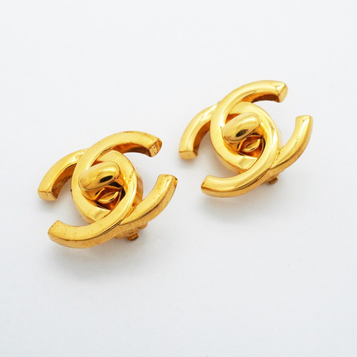 Chanel Earrings Vintage CC Logo Turnlock Gold Plated — view 2