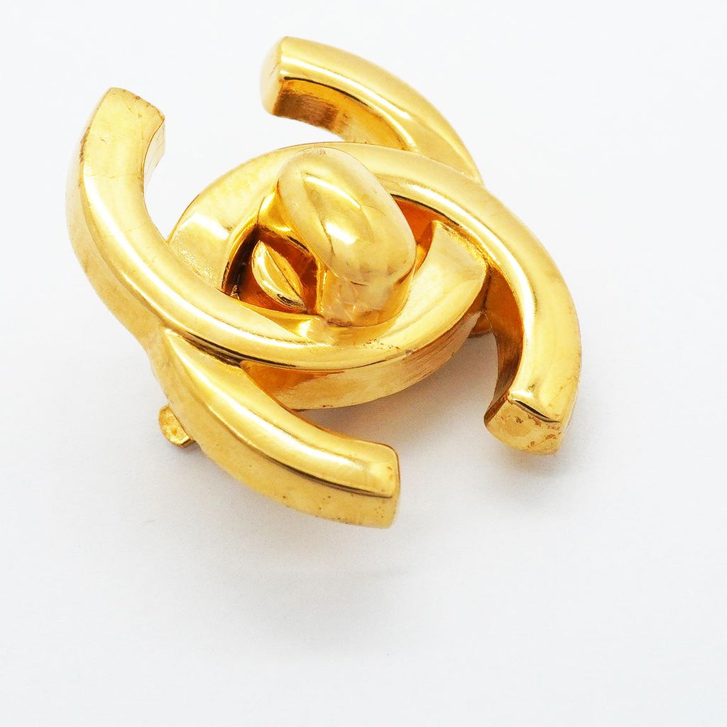 Chanel Earrings Vintage CC Logo Turnlock Gold Plated — view 6