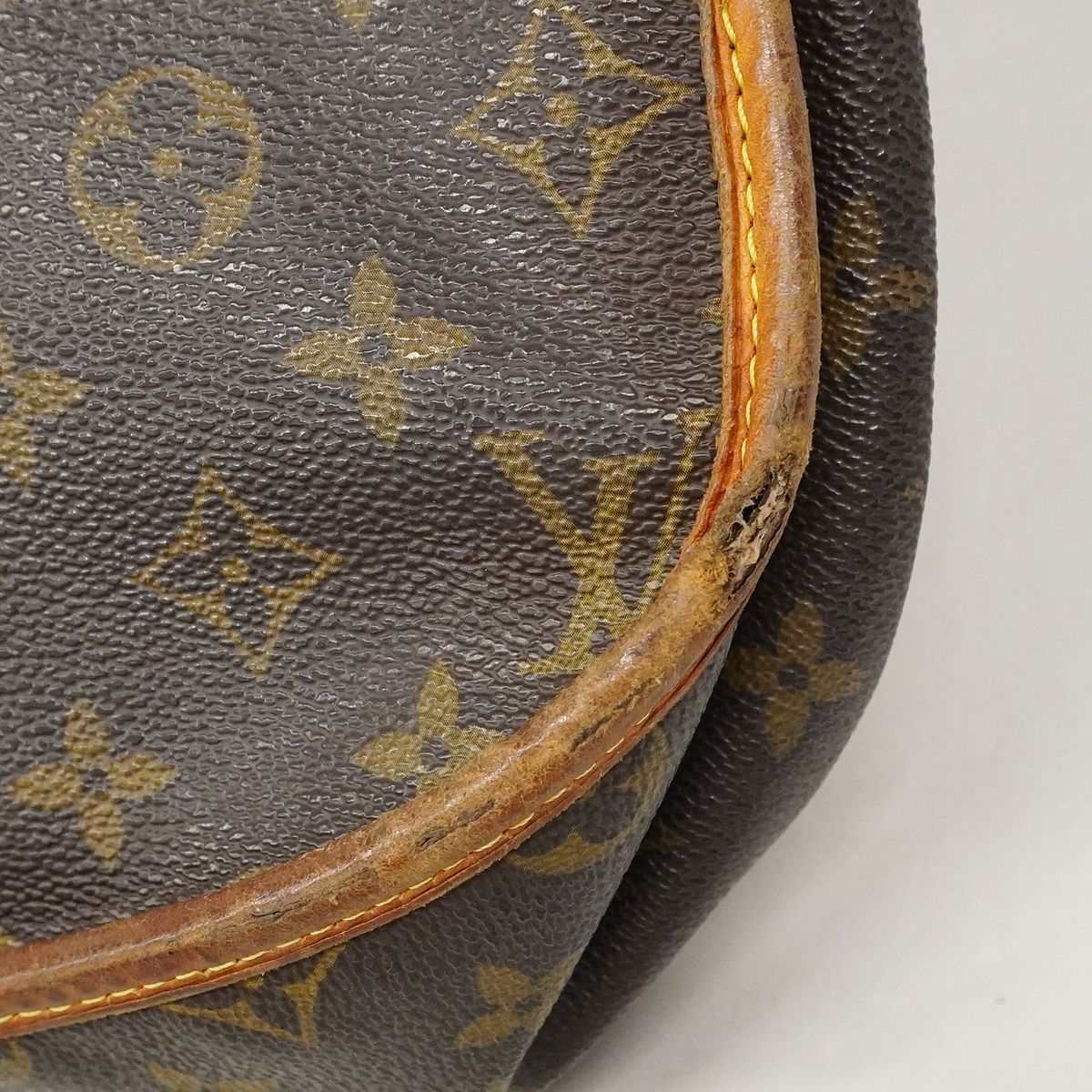Louis Vuitton Shoulder Bag Monogram Menilmontan PM Brown — view 6