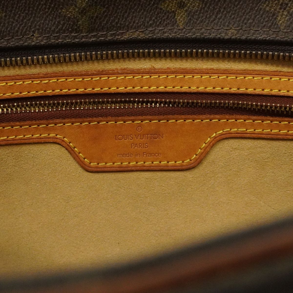 Louis Vuitton Shoulder Bag Monogram Cite GM Brown — view 5
