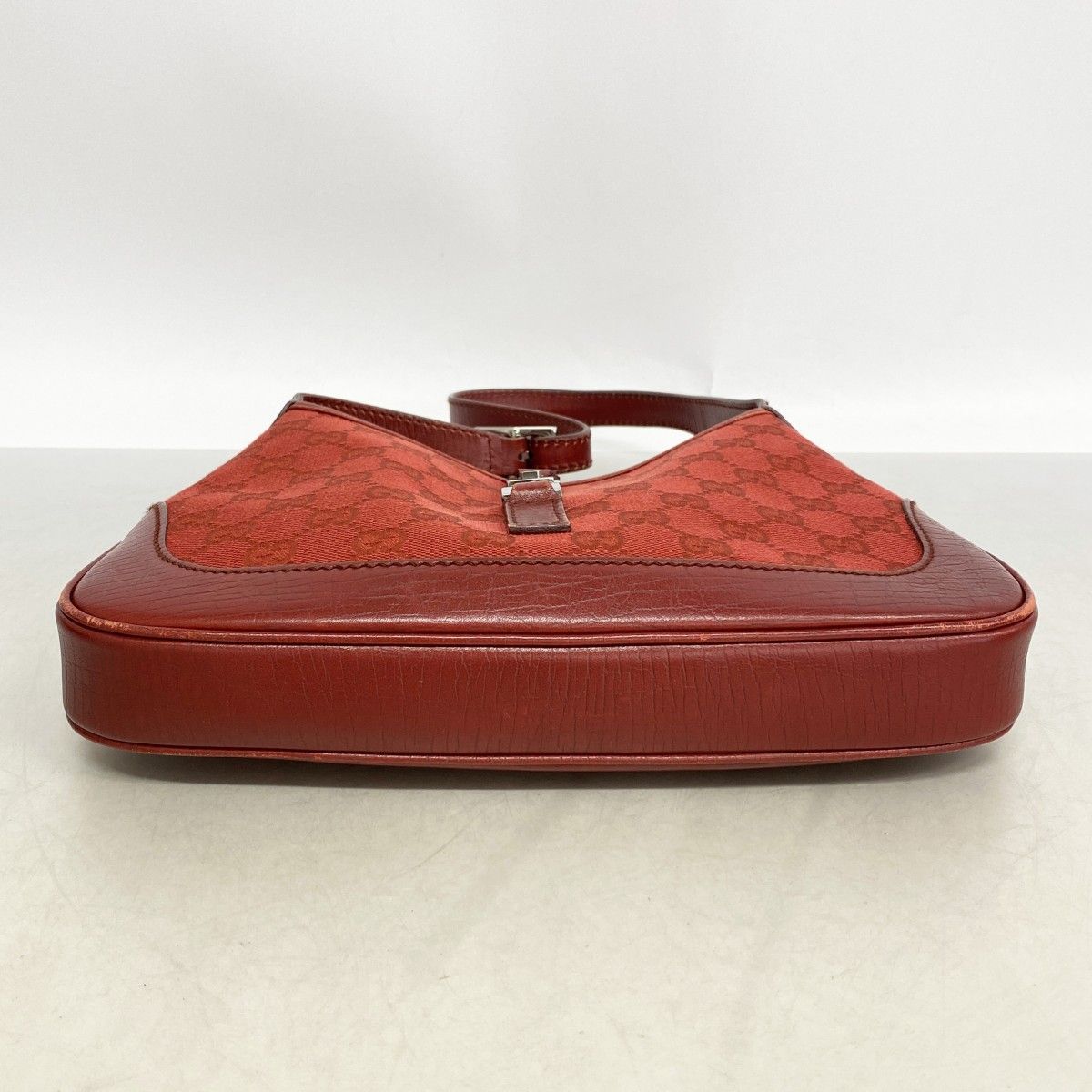 Gucci Handbag GG Canvas Jackie Red Silver — view 3