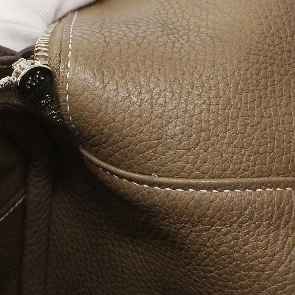 Hermes Handbag Lindy 30 Taurillon Clemence Etoupe Silver 2-Way — view 7