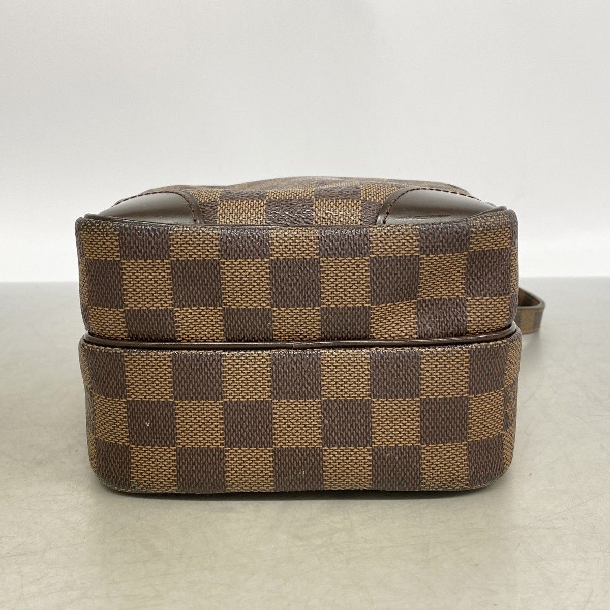 Louis Vuitton Shoulder Bag Monogram Amazon Ebene — view 3