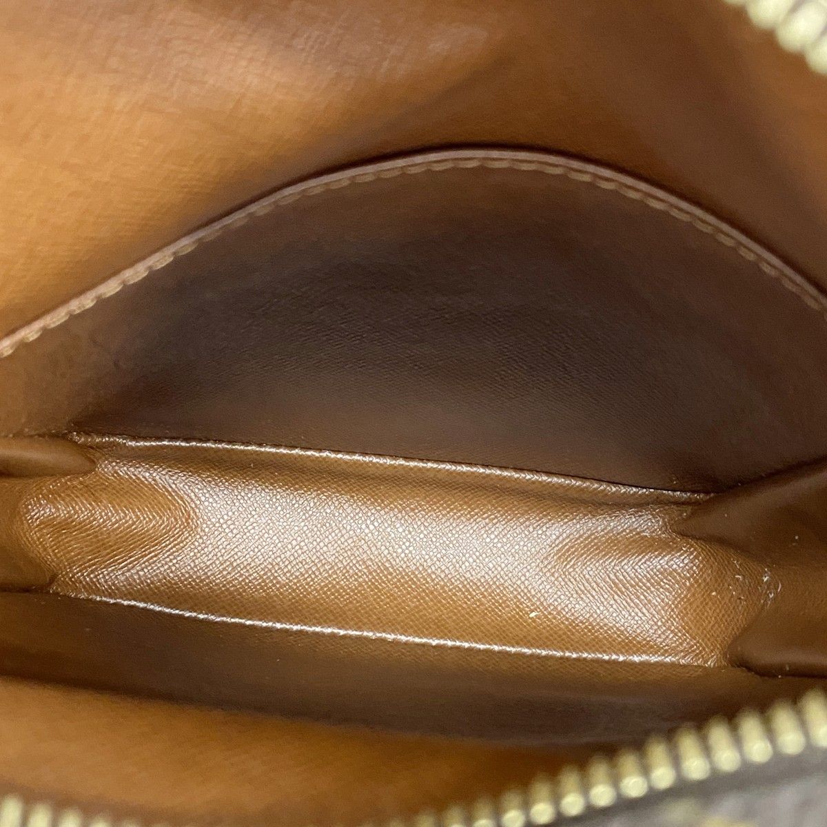 Louis Vuitton Shoulder Bag Monogram Amazon Brown — view 4