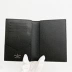 Louis Vuitton Damier Graphite Couverture Passport NM Black Messenger — view 3