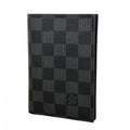 Louis Vuitton Damier Graphite Couverture Passport NM Black Messenger