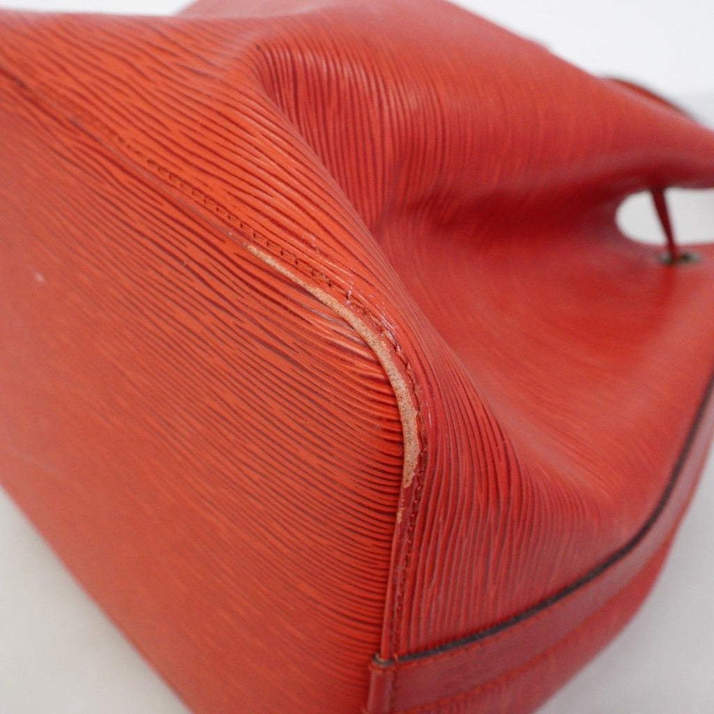 Louis Vuitton Shoulder Bag Epi Petit Noe Castilian — view 6
