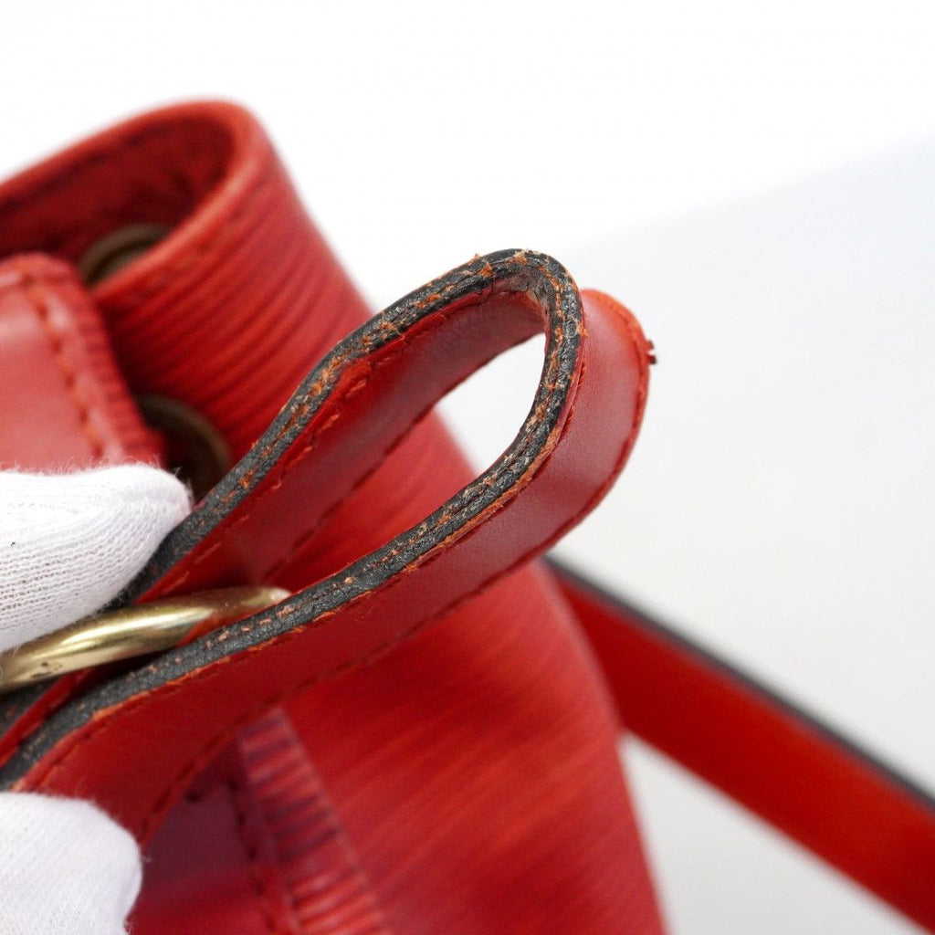 Louis Vuitton Shoulder Bag Epi Petit Noe Castilian — view 7