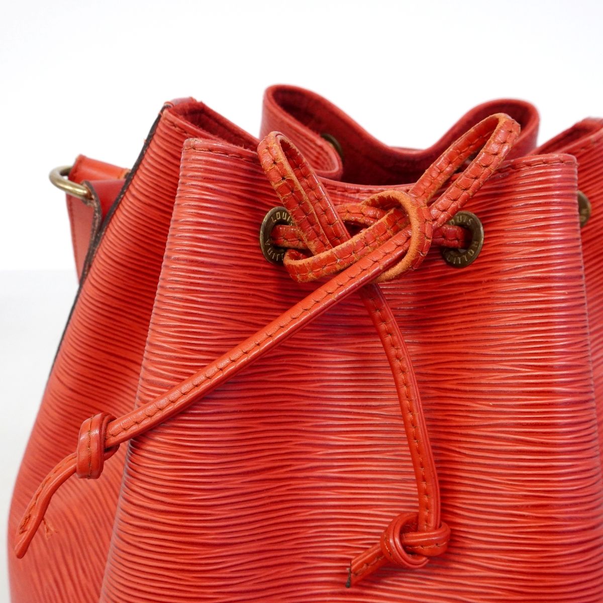 Louis Vuitton Shoulder Bag Epi Petit Noe Castilian — view 8