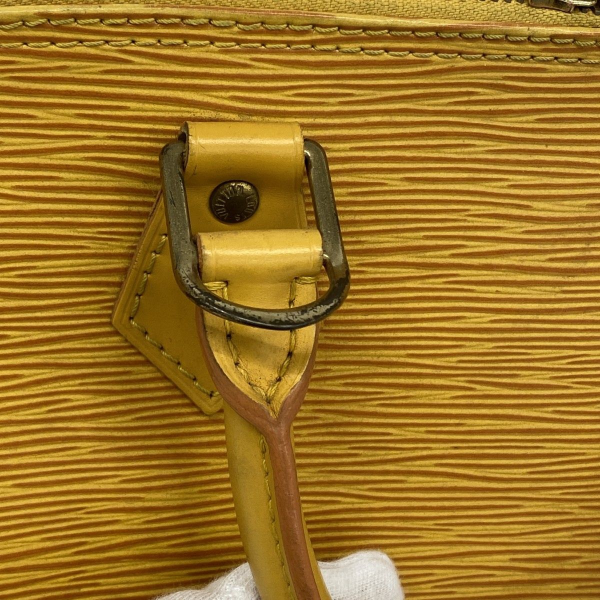 Louis Vuitton Handbag Epi Alma Jaune — view 7
