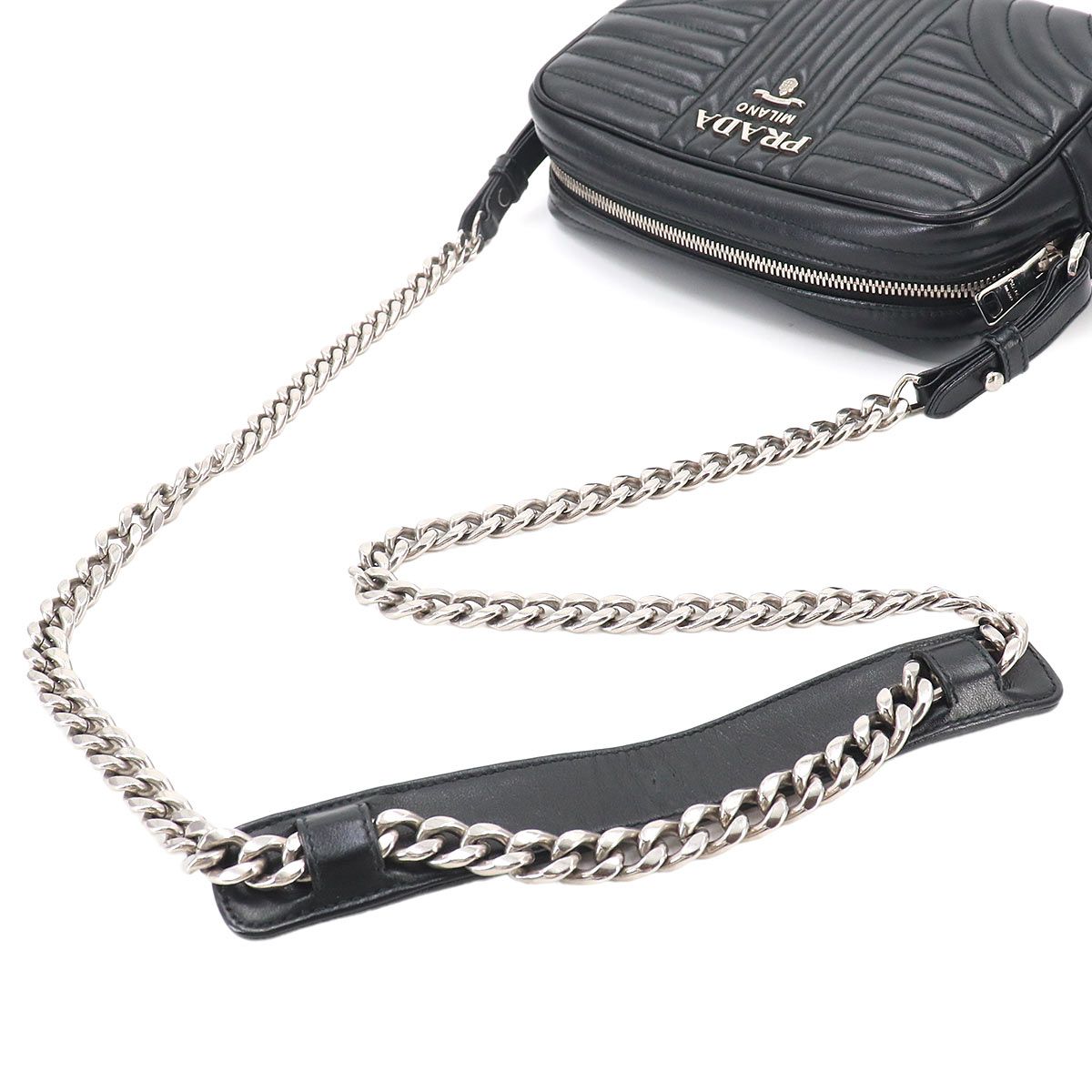 Prada Chain Shoulder Bag Leather Nero Black Silver — view 5