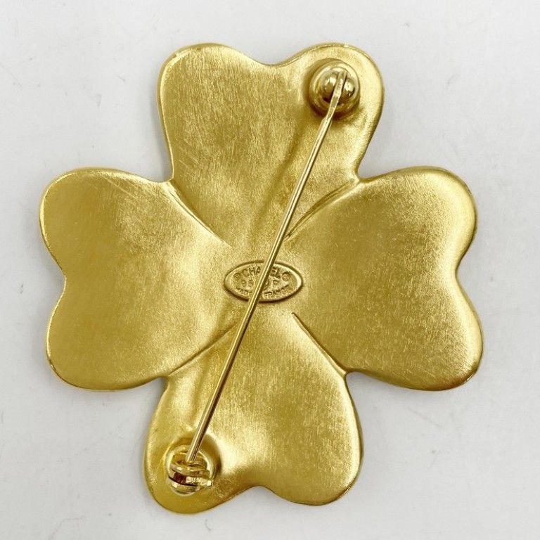 Chanel Brooch CC Logo Gold Metal Clover — view 2