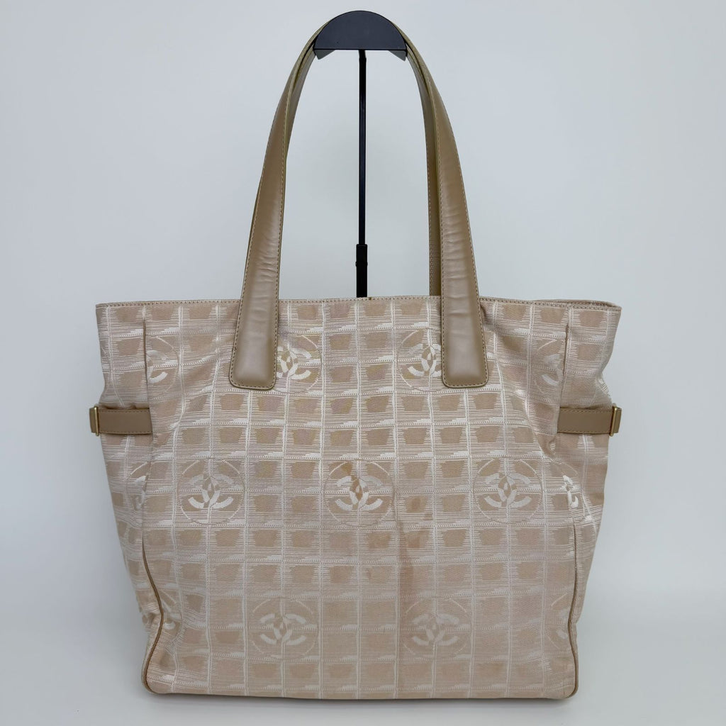 Chanel New Travel Line Tote MM Nylon Canvas Beige Gold Vintage — view 2