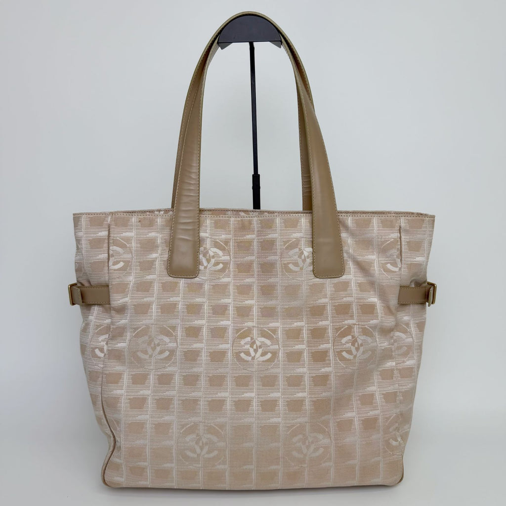 Chanel New Travel Line Tote MM Nylon Canvas Beige Gold Vintage — view 3