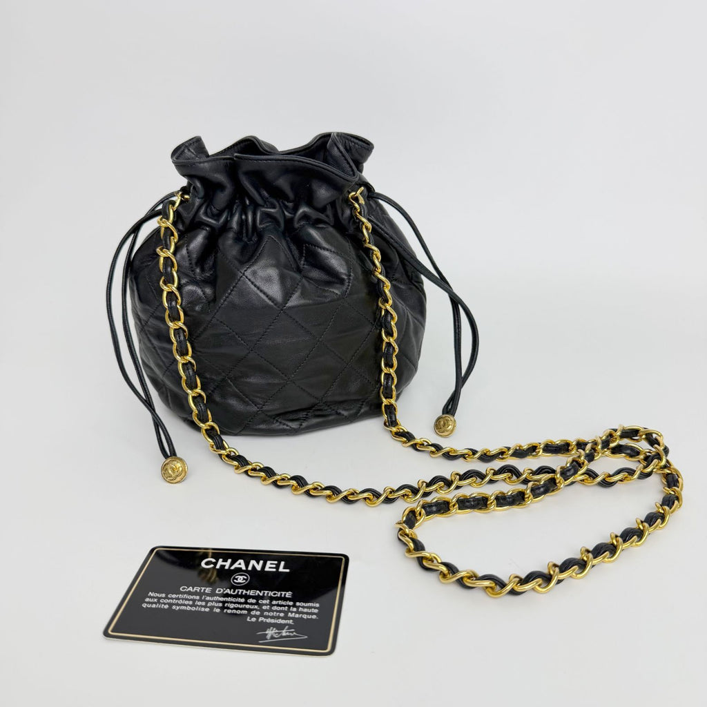 Chanel Quilted Drawstring Chain Shoulder Bag Lambskin Black Gold Vintage — view 2