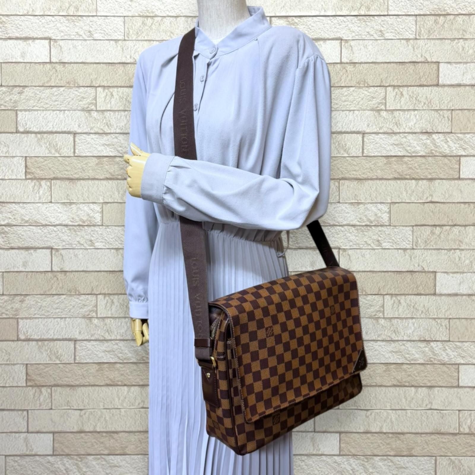 Louis Vuitton Shelton MM Damier Shoulder Bag Canvas Brown — view 2
