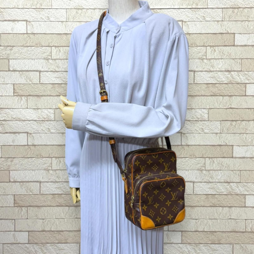Louis Vuitton Amazon Monogram Shoulder Bag Canvas Brown — view 2