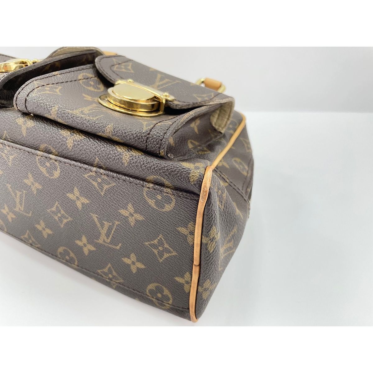 Louis Vuitton Handbag Manhattan — view 6