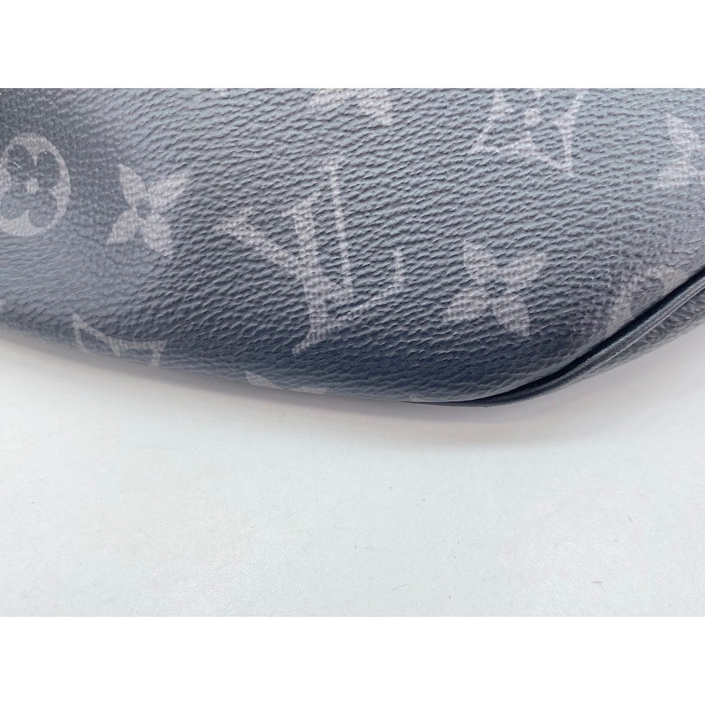 Louis Vuitton Belt Bag Discovery — view 8