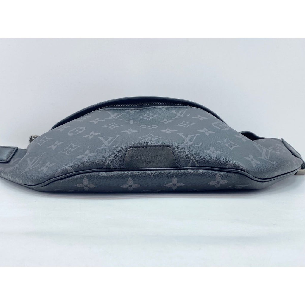 Louis Vuitton Belt Bag Discovery — view 6