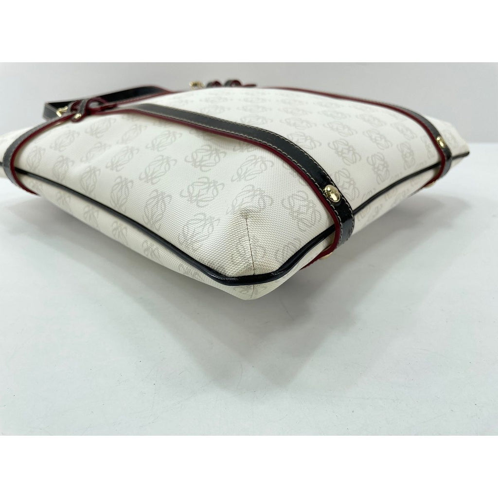 Loewe Handbag Anagram White — view 5