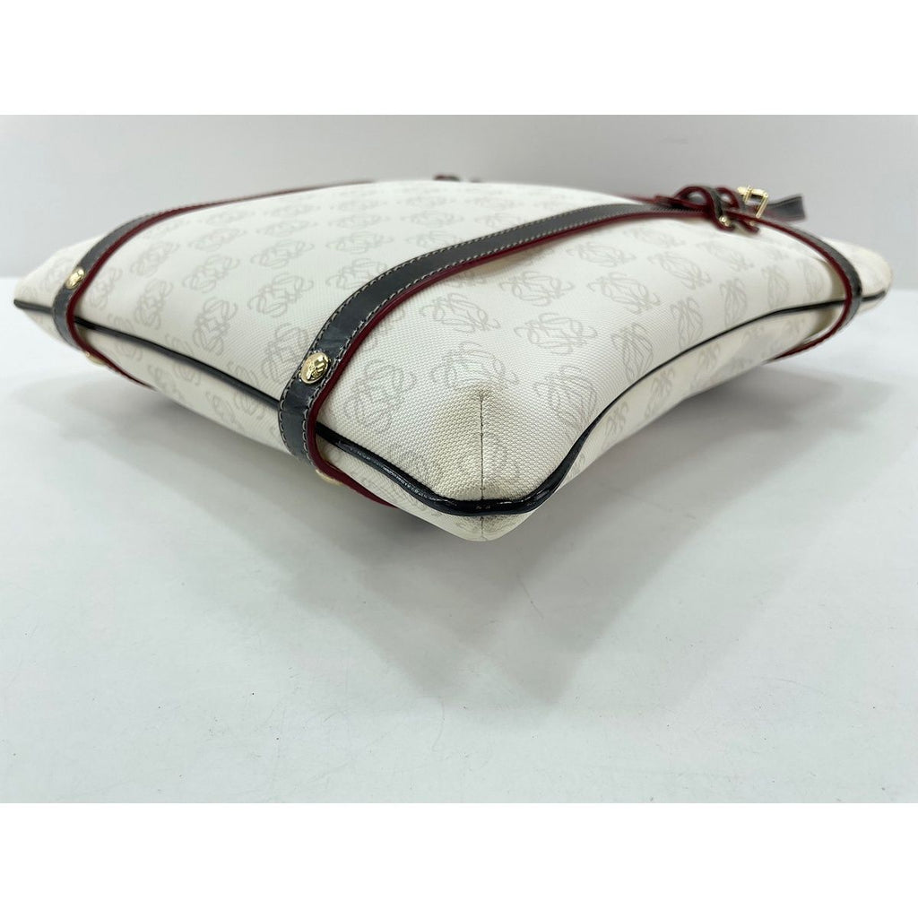 Loewe Handbag Anagram White — view 6
