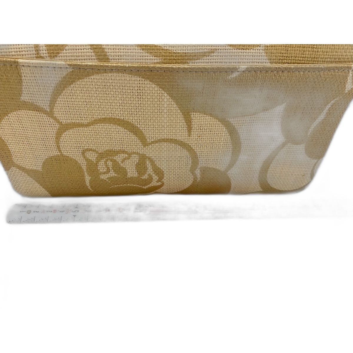 Chanel Shoulder Bag Camellia Print — view 3