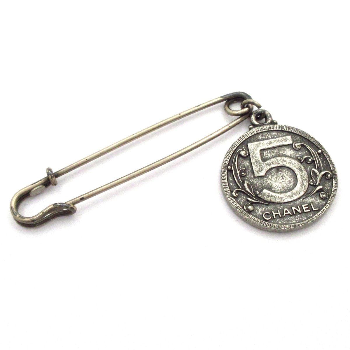 Chanel Brooch Silver Coin — view 2