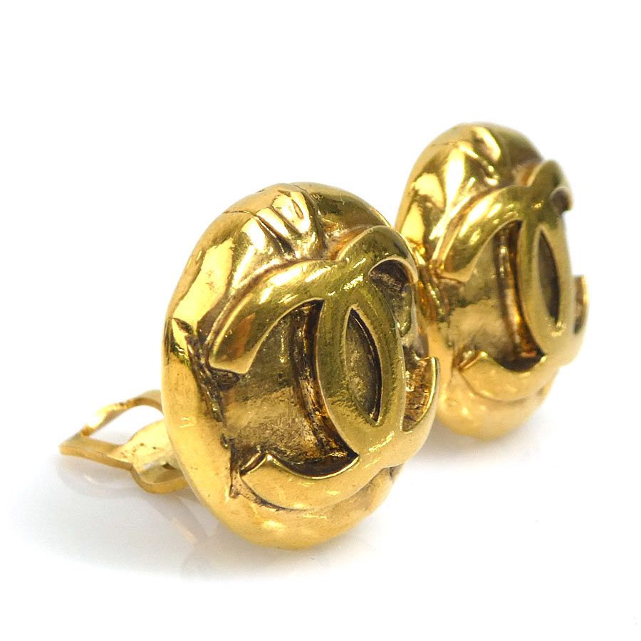 Chanel Earrings CC Logo — view 2
