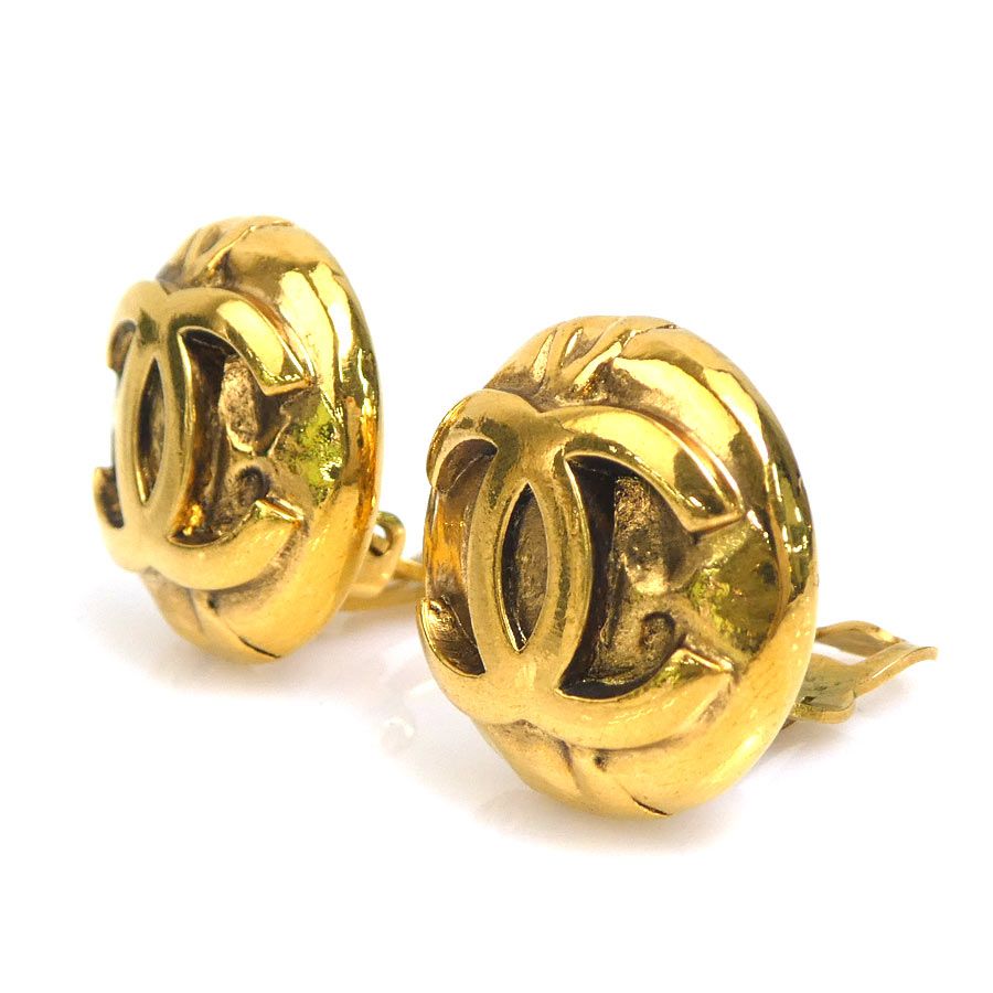 Chanel Earrings CC Logo — view 3