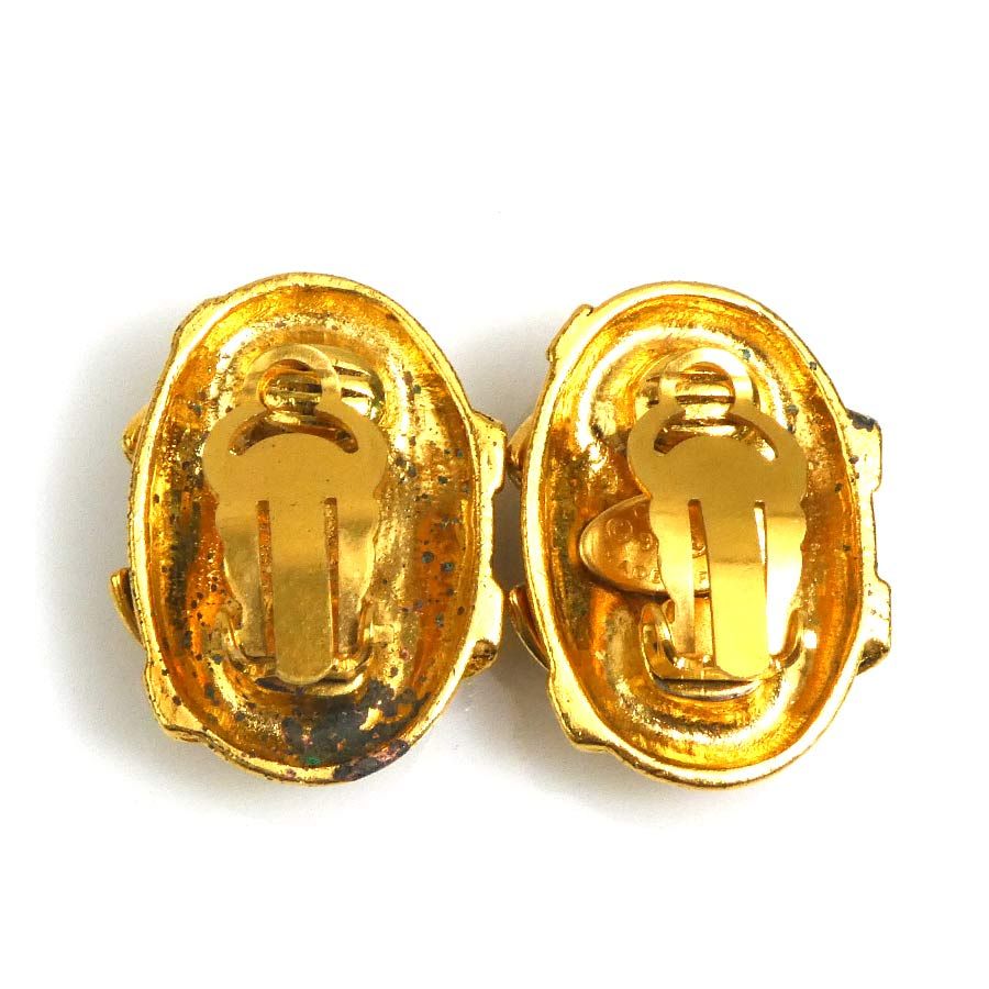 Chanel Earrings CC Logo — view 4