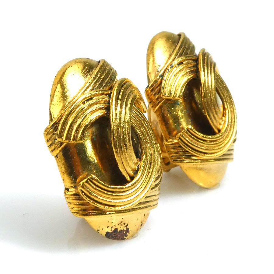 Chanel Earrings CC Logo — view 2
