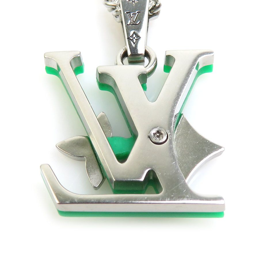 Louis Vuitton Pendant Monogram — view 4