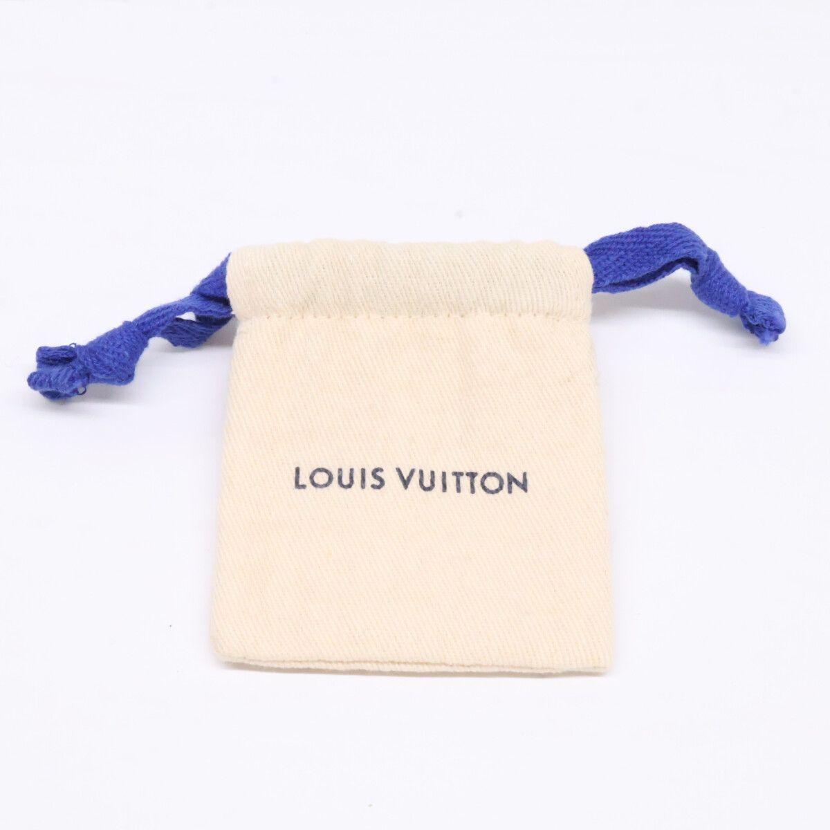 Louis Vuitton Cha Pearl Earrings Set — view 8