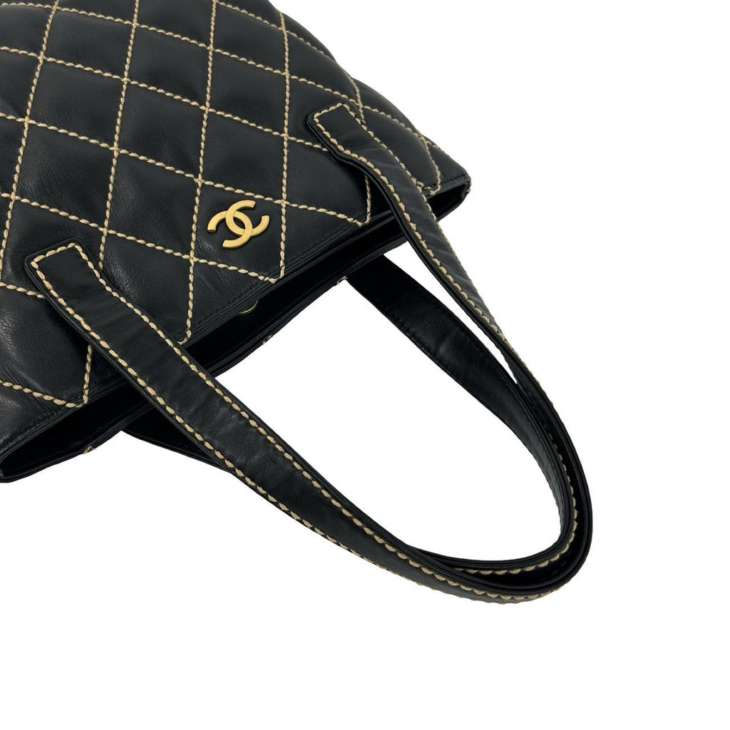 Chanel Card Seal 7 Wild Stitch Lambskin CC Logo Tote Black — view 4